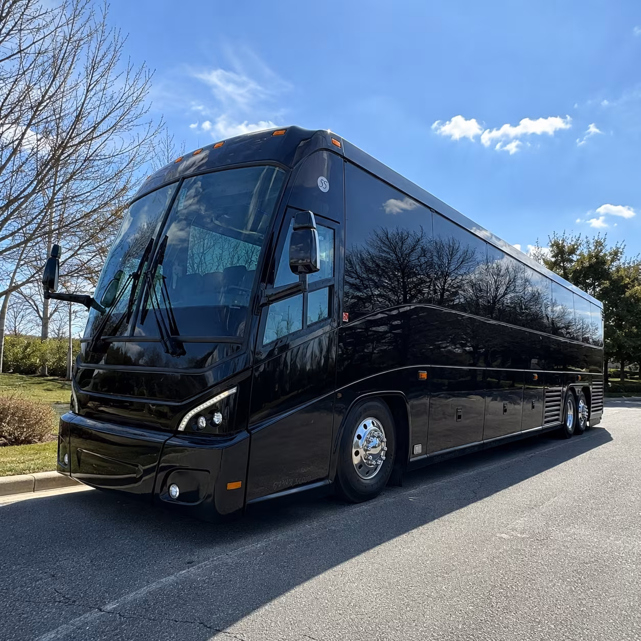 charter bus shuttles between rockville and the nih federal agency campuses